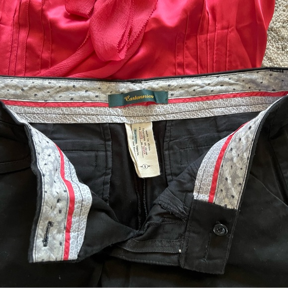 Black Bermuda length pencil shorts - Picture 4 of 7